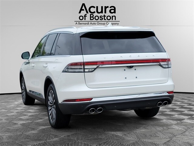 2022 Lincoln Aviator Reserve photo 3
