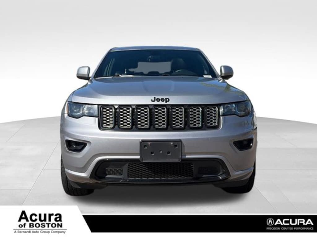 Used 2018 Jeep Grand Cherokee Laredo 4x4 SUV