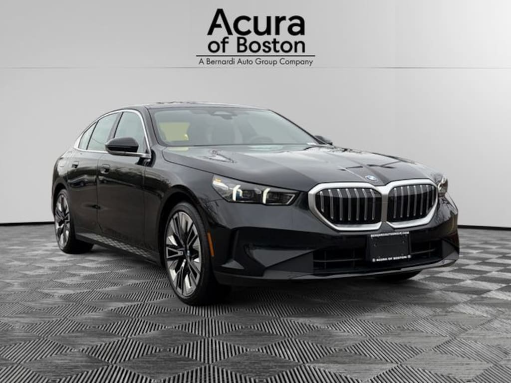 Used 2025 BMW 530i xDrive Sedan