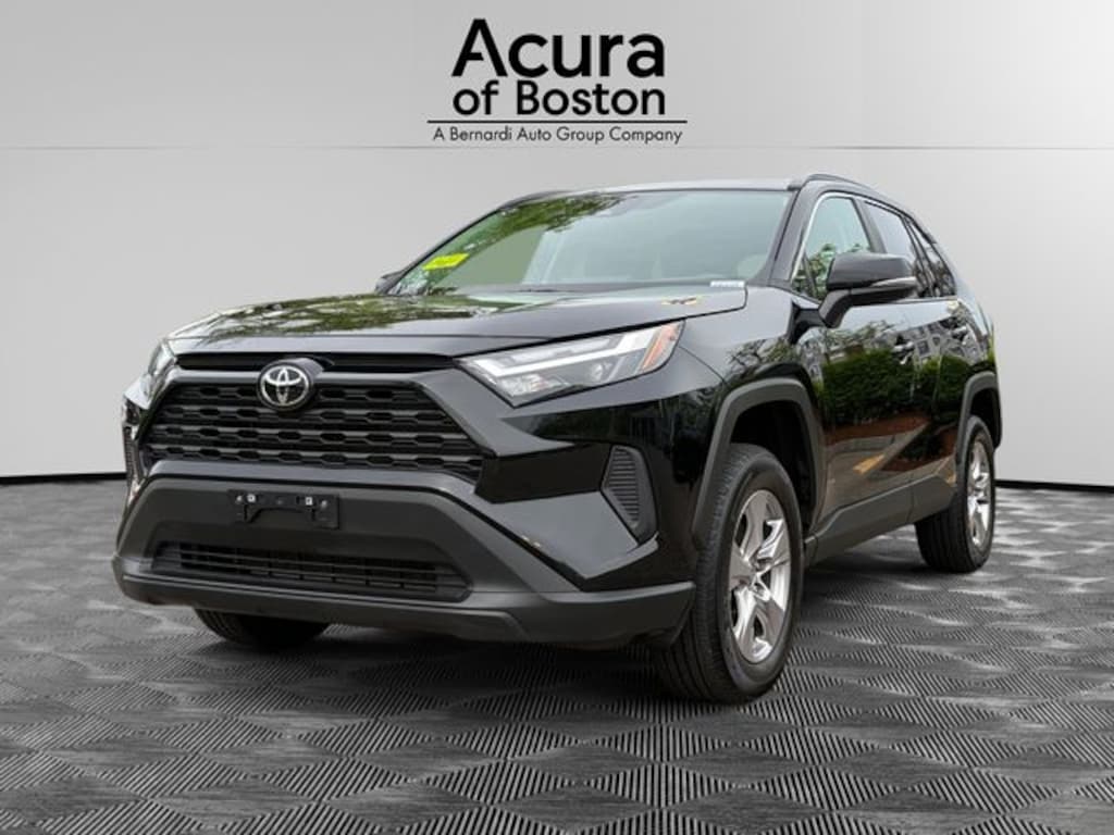 Used 2025 Toyota RAV4 XLE SUV