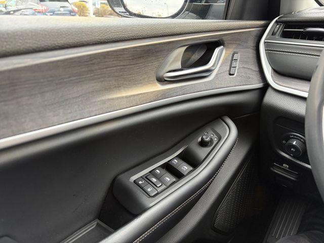 2023 Jeep Grand Cherokee Limited - Photo 33