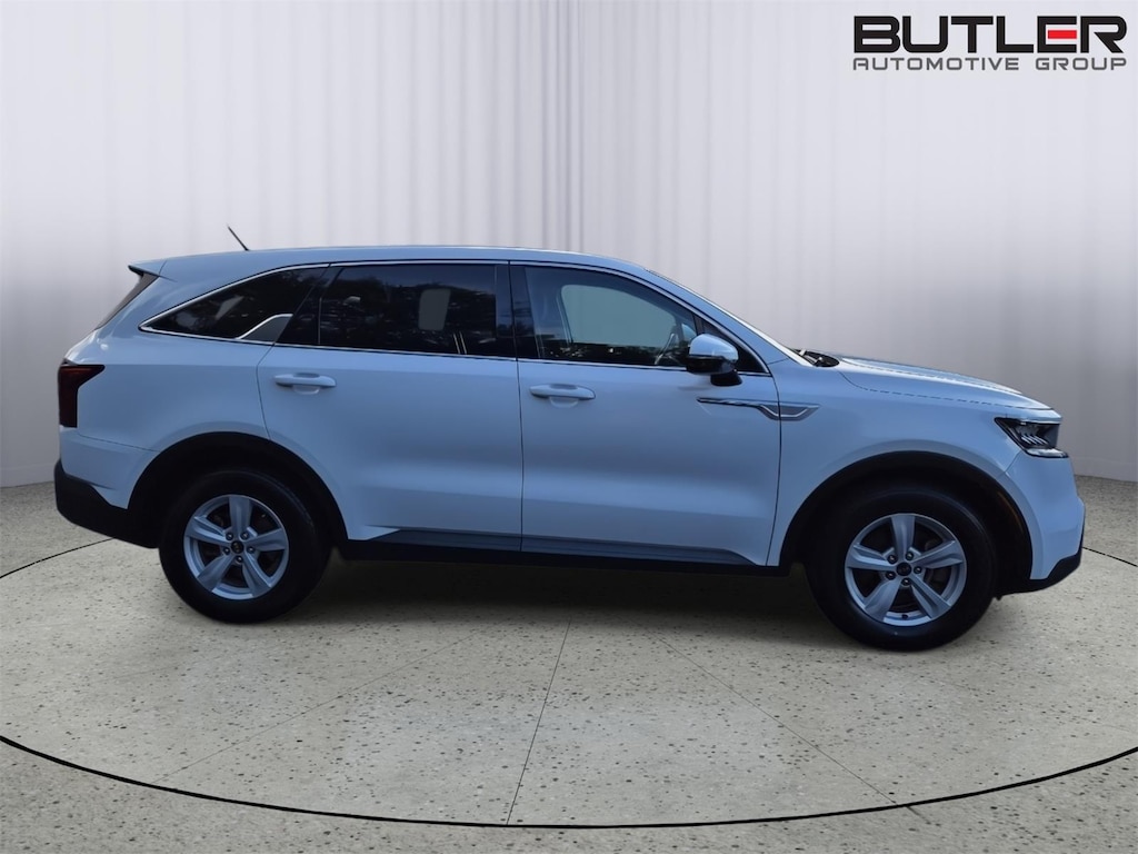 Used 2021 Kia Sorento LX SUV