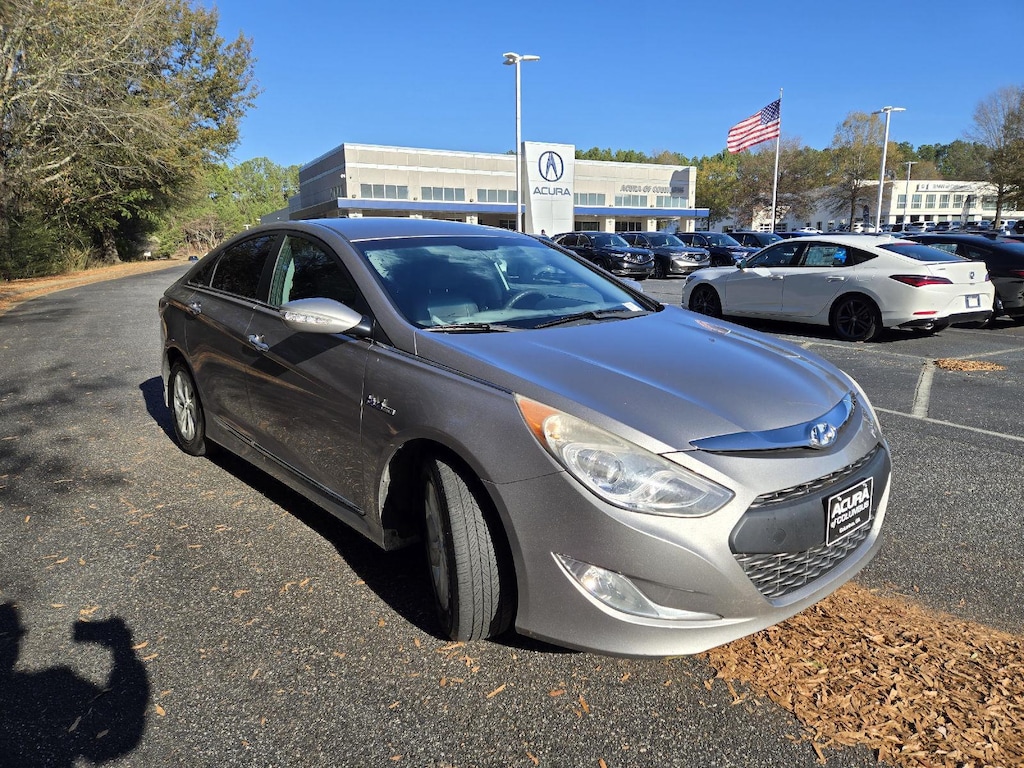 2014 Hyundai Sonata Hybrid Base photo 3