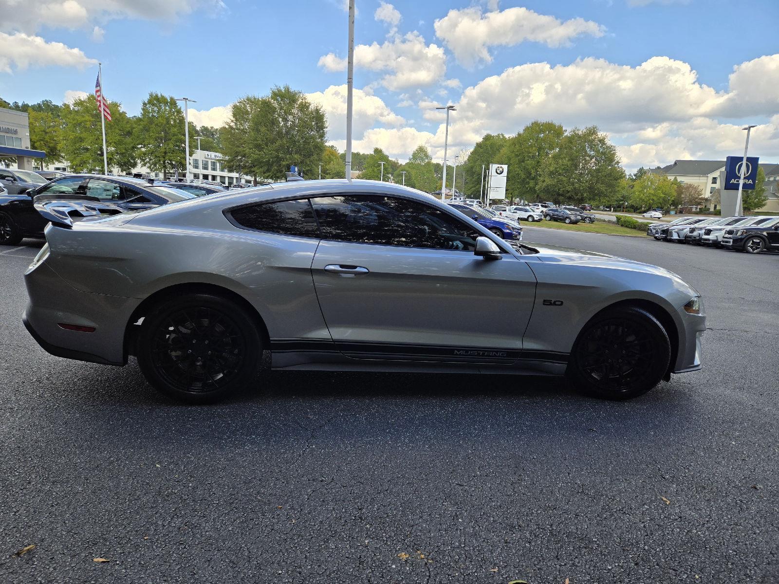 2022 Ford Mustang GT Premium photo 4