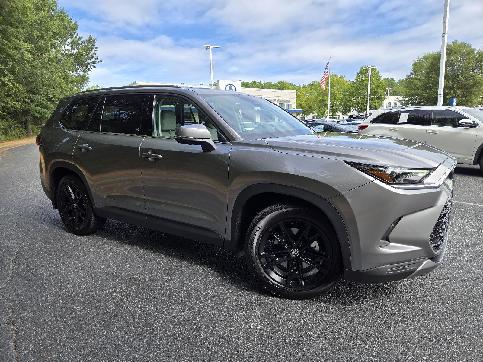 2025 Toyota Grand Highlander Platinum photo 4