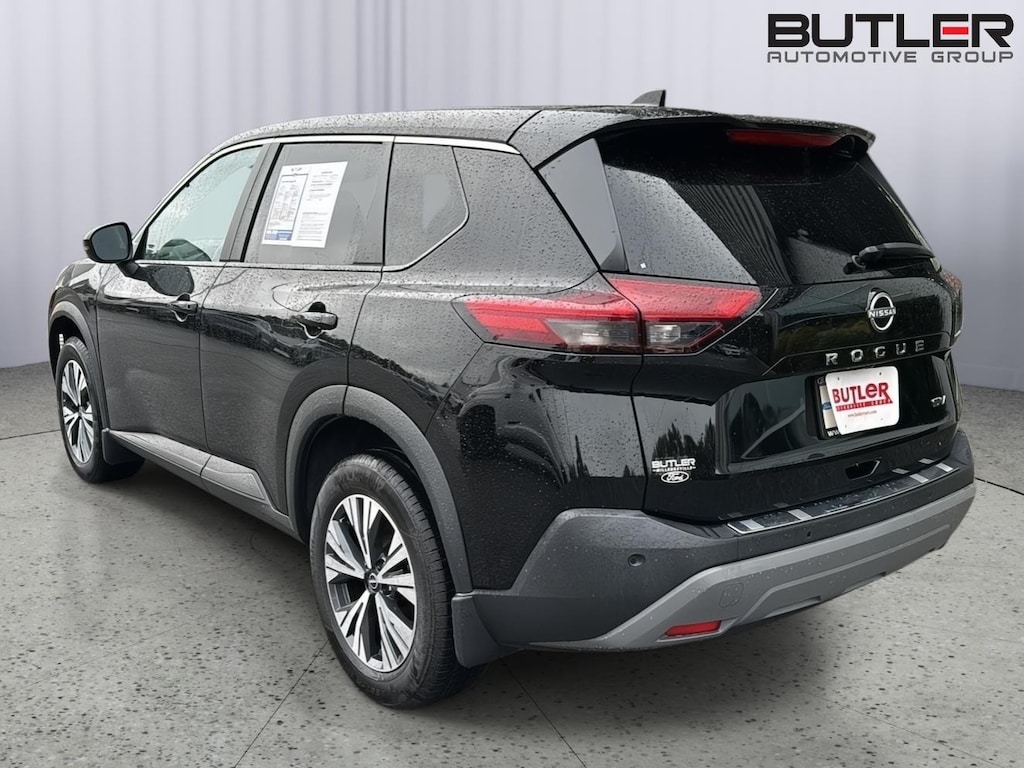 Used 2022 Nissan Rogue SV SUV