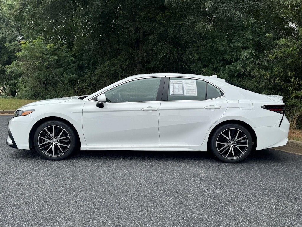 Used 2023 Toyota Camry SE Sedan