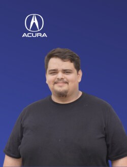 Staff member Angel Castellanos from ID_91465b5328d9