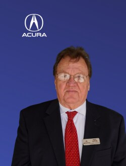 Staff member Paul Lucas from ID_282184cd0bd0