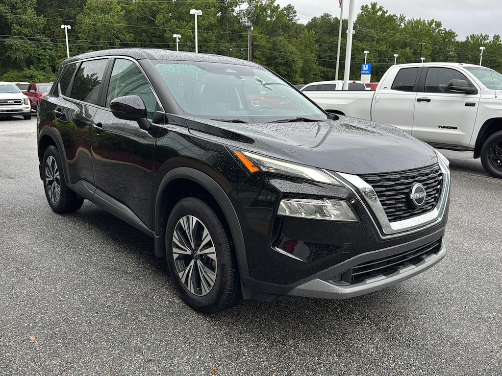2022 Nissan Rogue SV photo 4