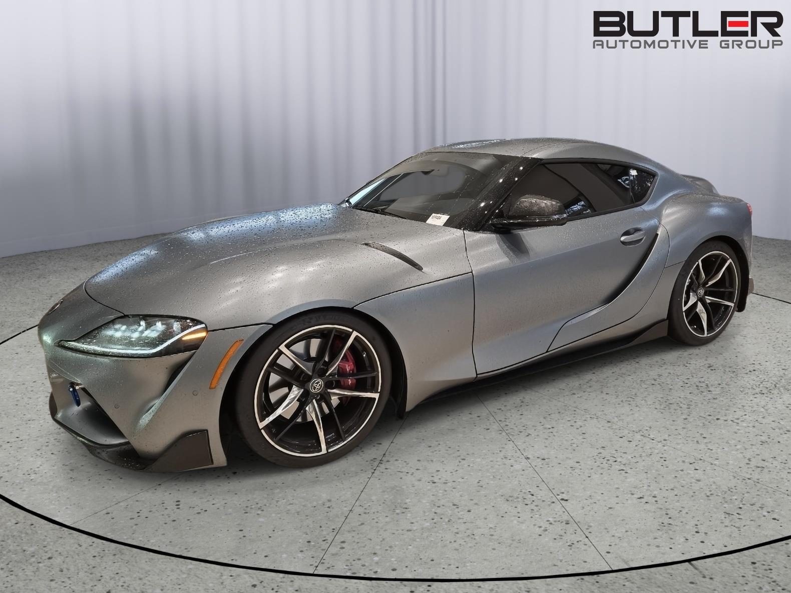 2022 Toyota Supra Premium's photo