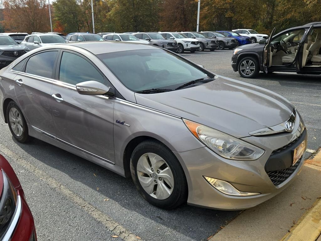 Used 2014 Hyundai Sonata Hybrid Base Sedan