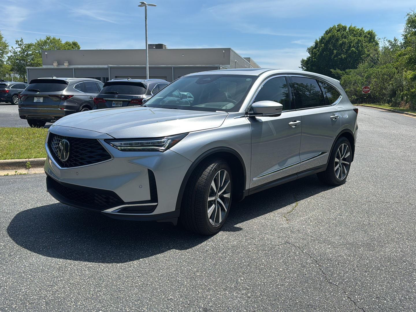 2026 Acura MDX SH-AWD w/Technology Package's photo