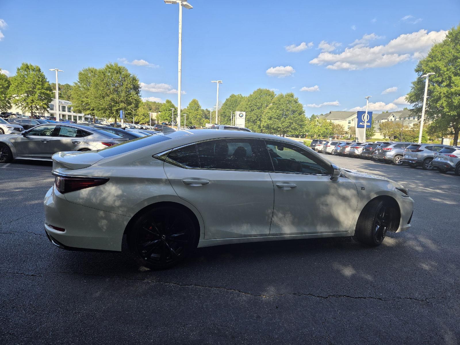 2023 Lexus ES 350 F SPORT Handling photo 3