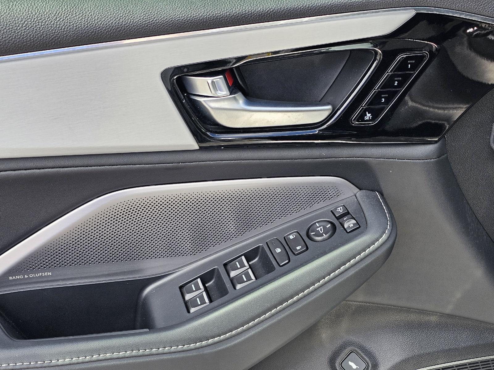 2026 Acura MDX Technology Package - Photo 14