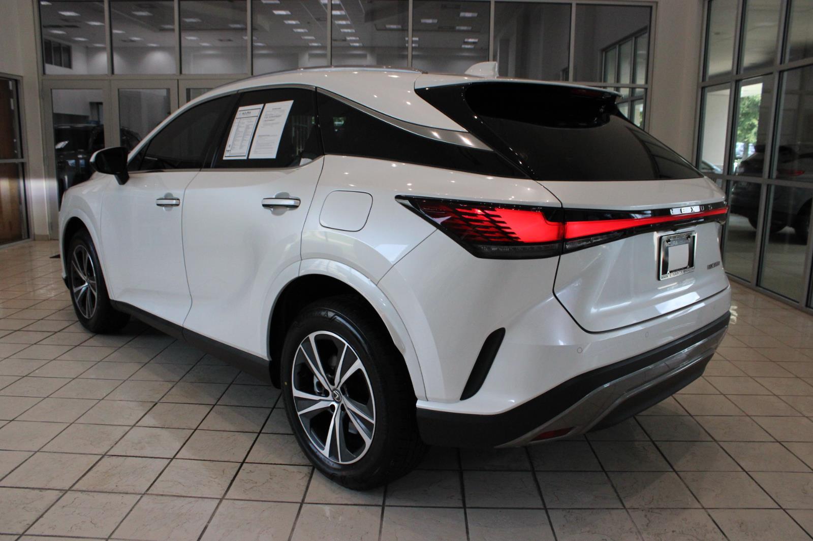 2023 Lexus RX 350 Premium photo 4