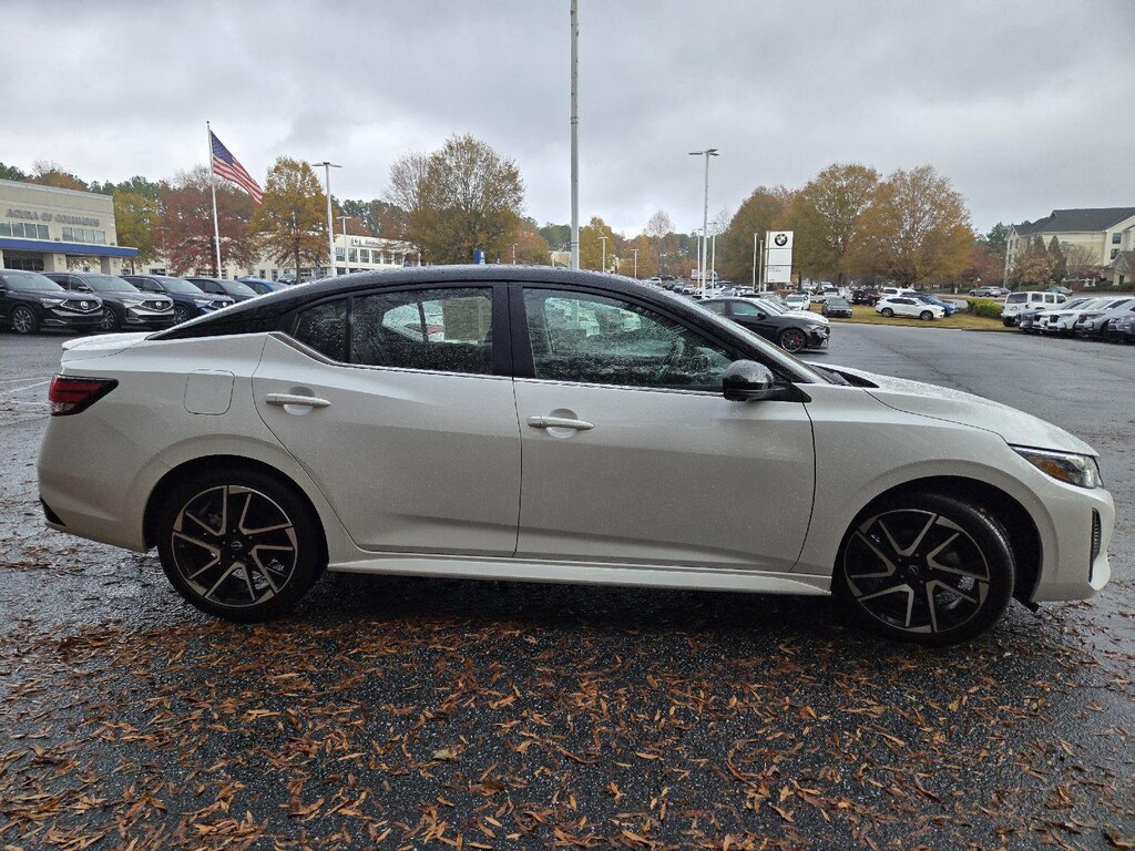 2024 Nissan Sentra SR photo 4