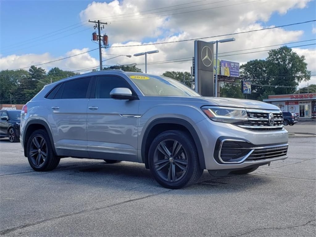 Used 2021 Volkswagen Atlas Cross Sport 3.6L V6 SE w/Technology R-Line 4MOTION SUV