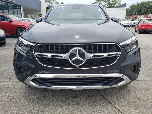 2025 Mercedes Benz GLC 300 4MATIC photo 2