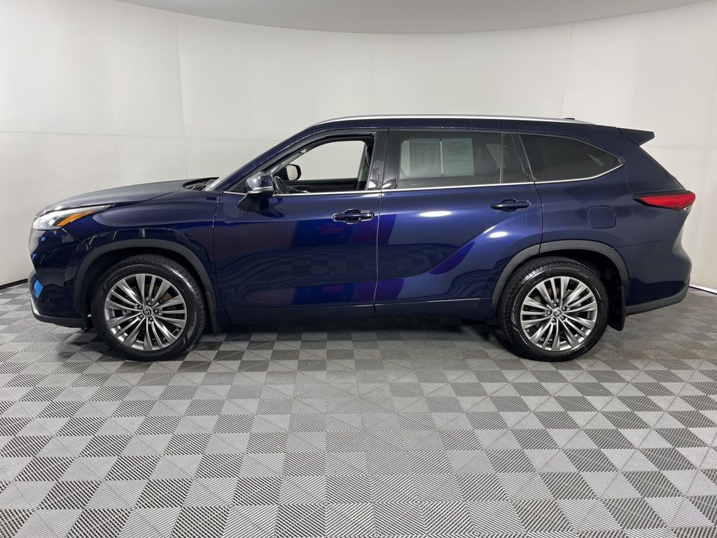 Used 2021 Toyota Highlander Platinum SUV