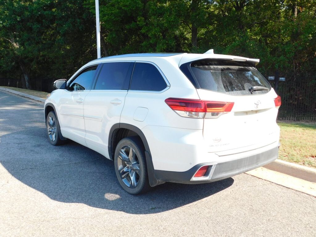 Used 2019 Toyota Highlander Limited Platinum V6 SUV