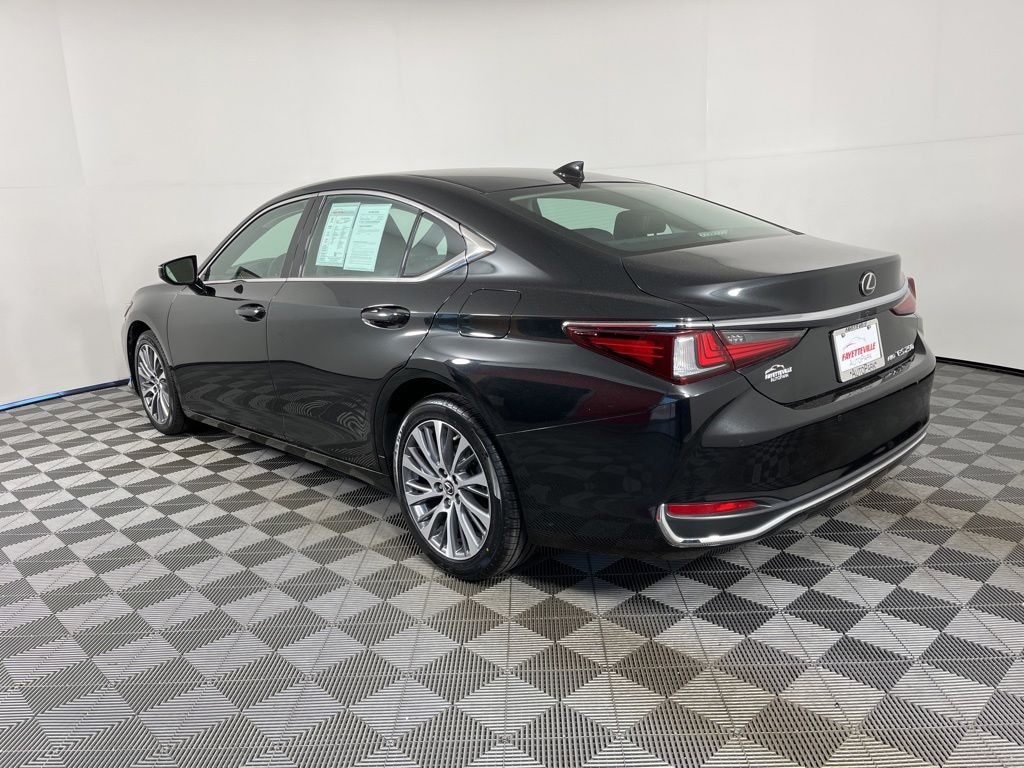 Used 2021 Lexus ES 250 Sedan