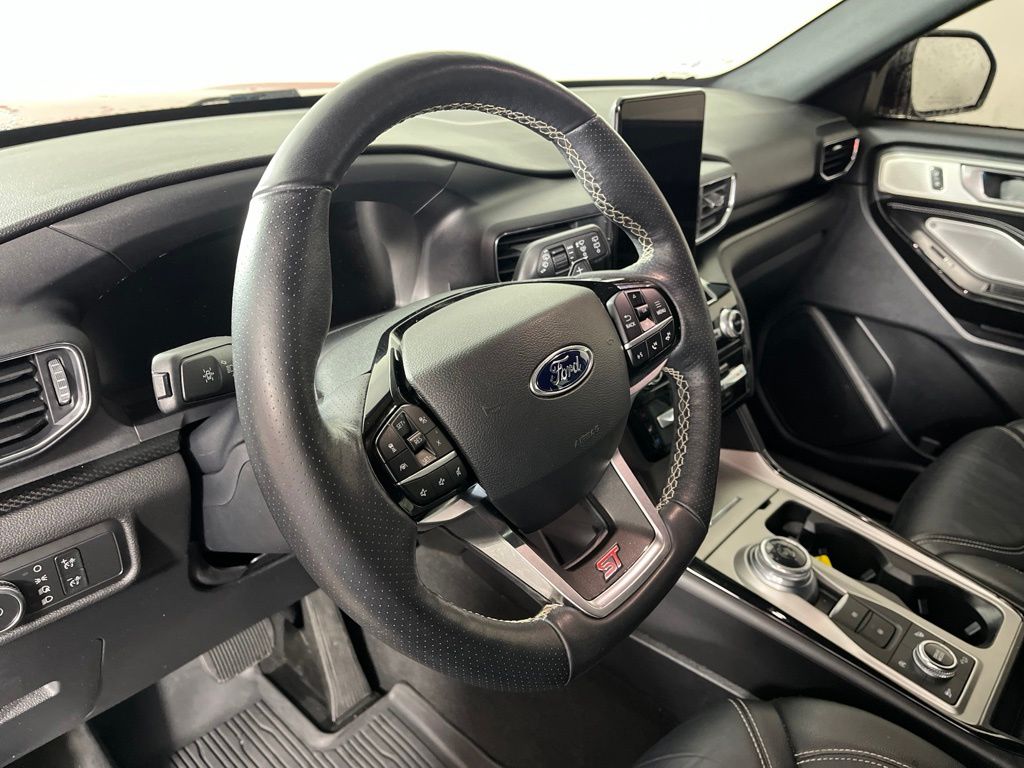 2022 Ford Explorer ST - Photo 26