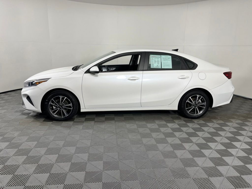 Used 2023 Kia Forte LXS Sedan