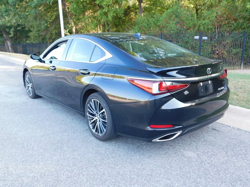 Used 2024 Lexus ES 350 Sedan