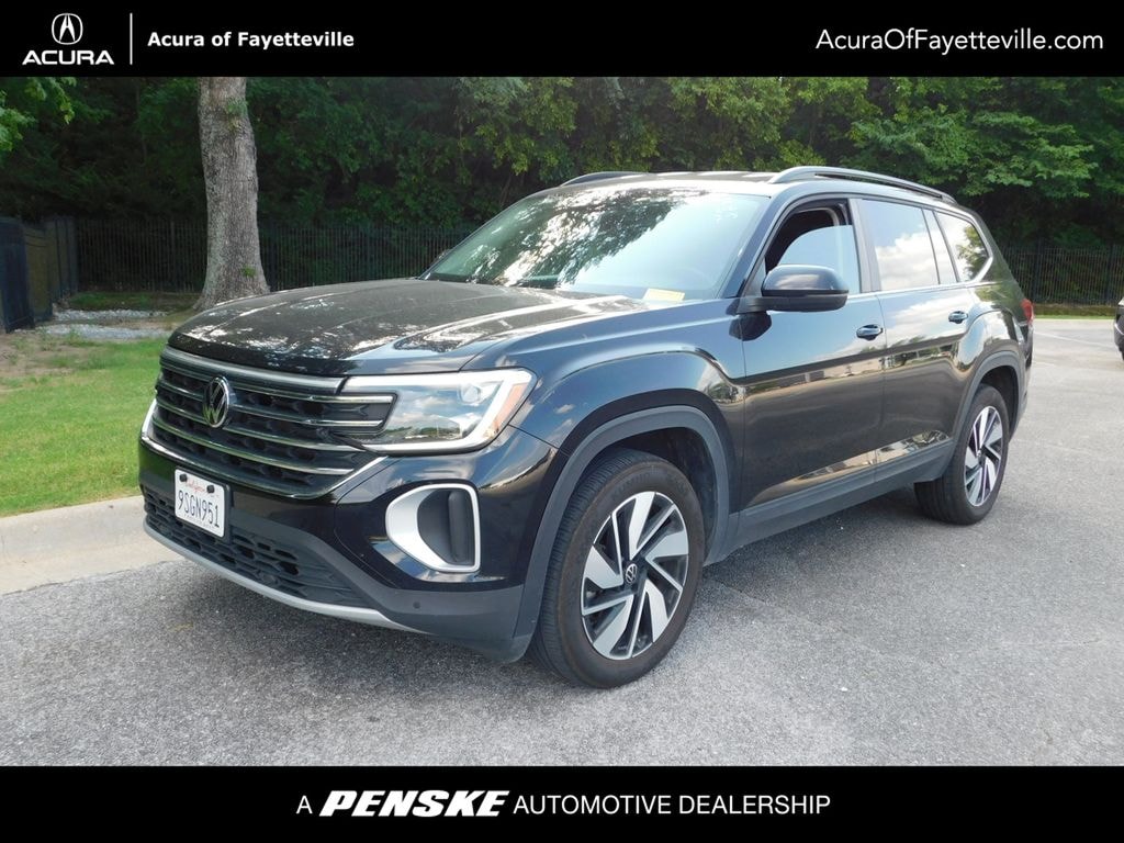 Used 2025 Volkswagen Atlas 2.0T SE w/Technology SUV