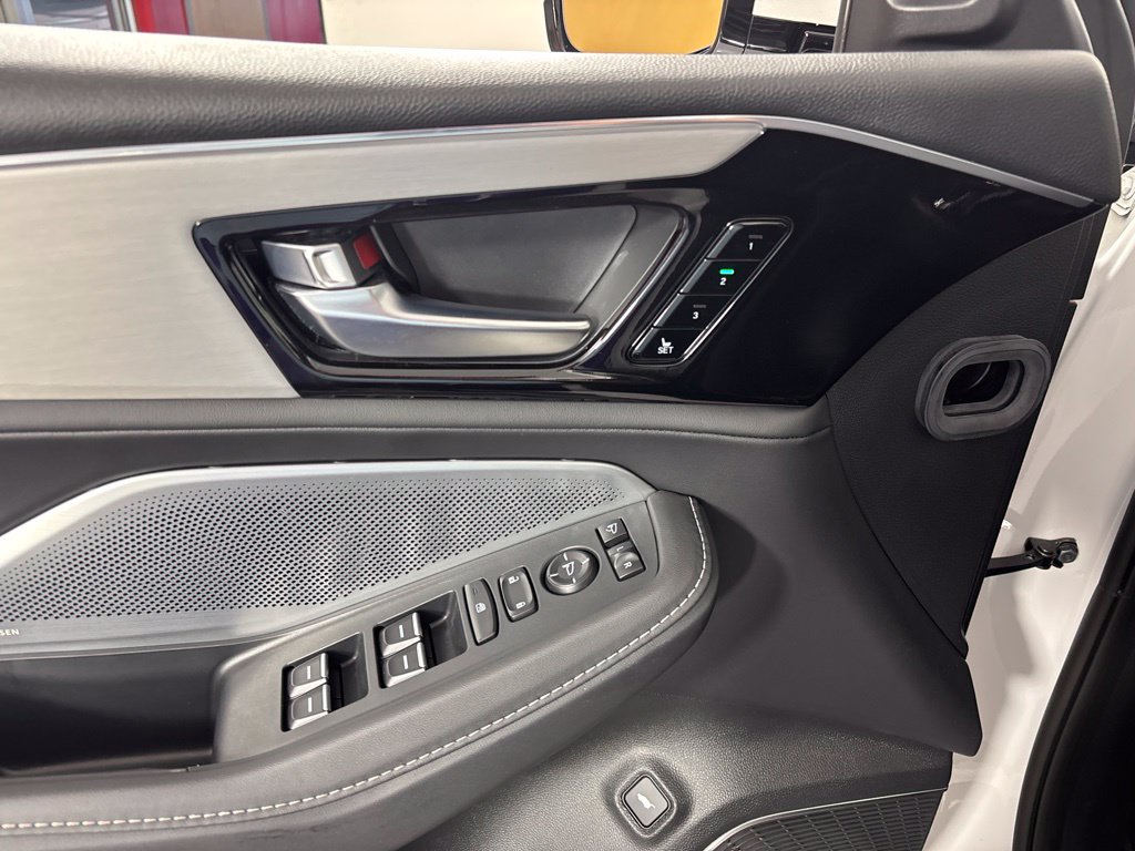 2025 Acura MDX Technology Package - Photo 27