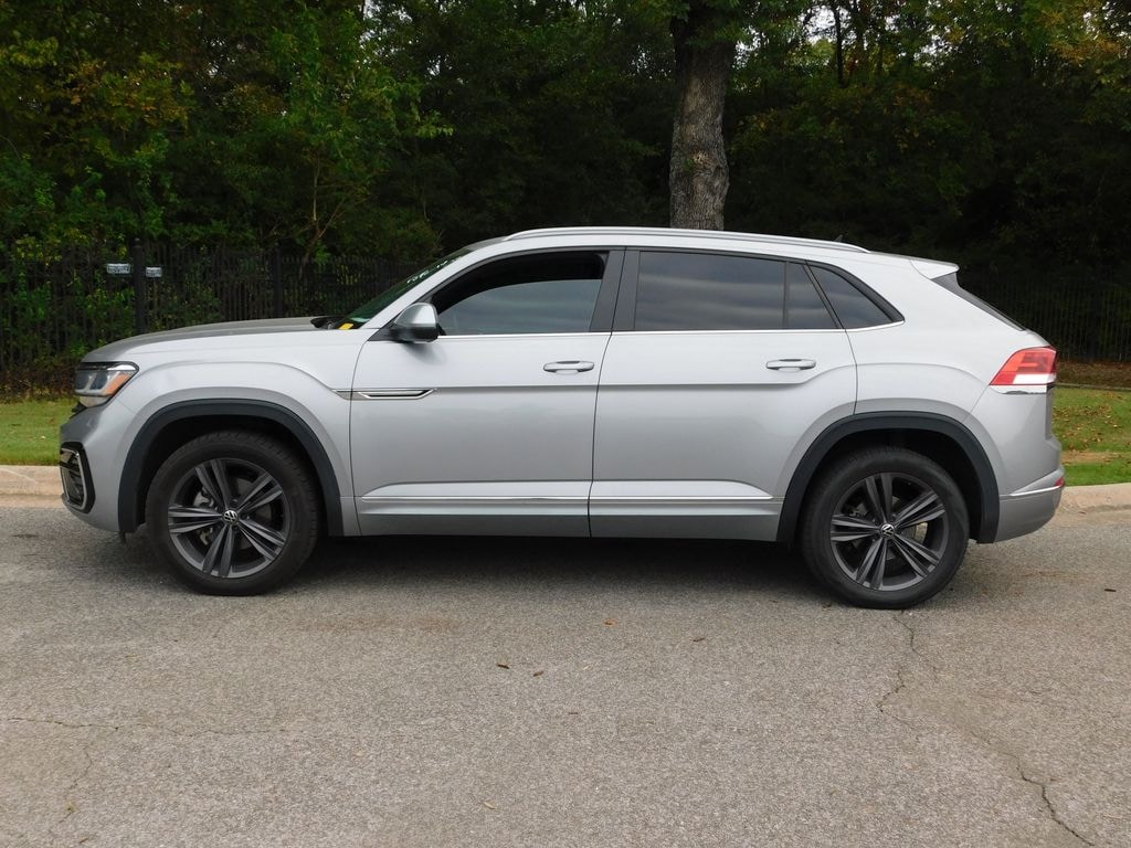 Used 2021 Volkswagen Atlas Cross Sport 3.6L V6 SE w/Technology R-Line 4MOTION SUV