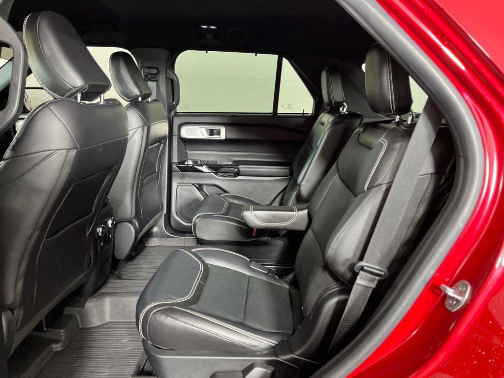 2022 Ford Explorer ST - Photo 23