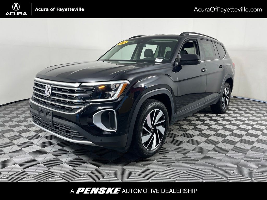 Used 2025 Volkswagen Atlas 2.0T SE w/Technology SUV