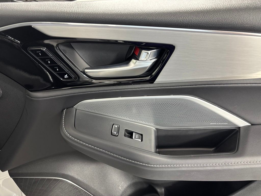 2025 Acura MDX Technology Package - Photo 9