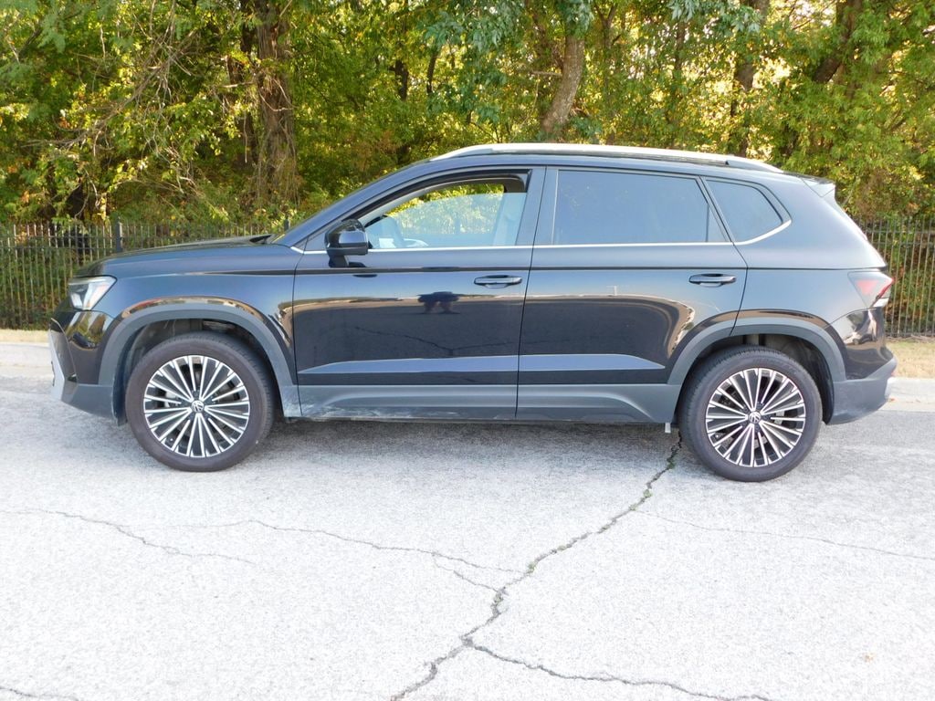Used 2025 Volkswagen Taos 1.5T SE SUV