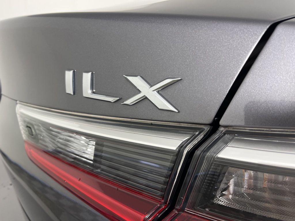 2020 Acura ILX Premium photo 3
