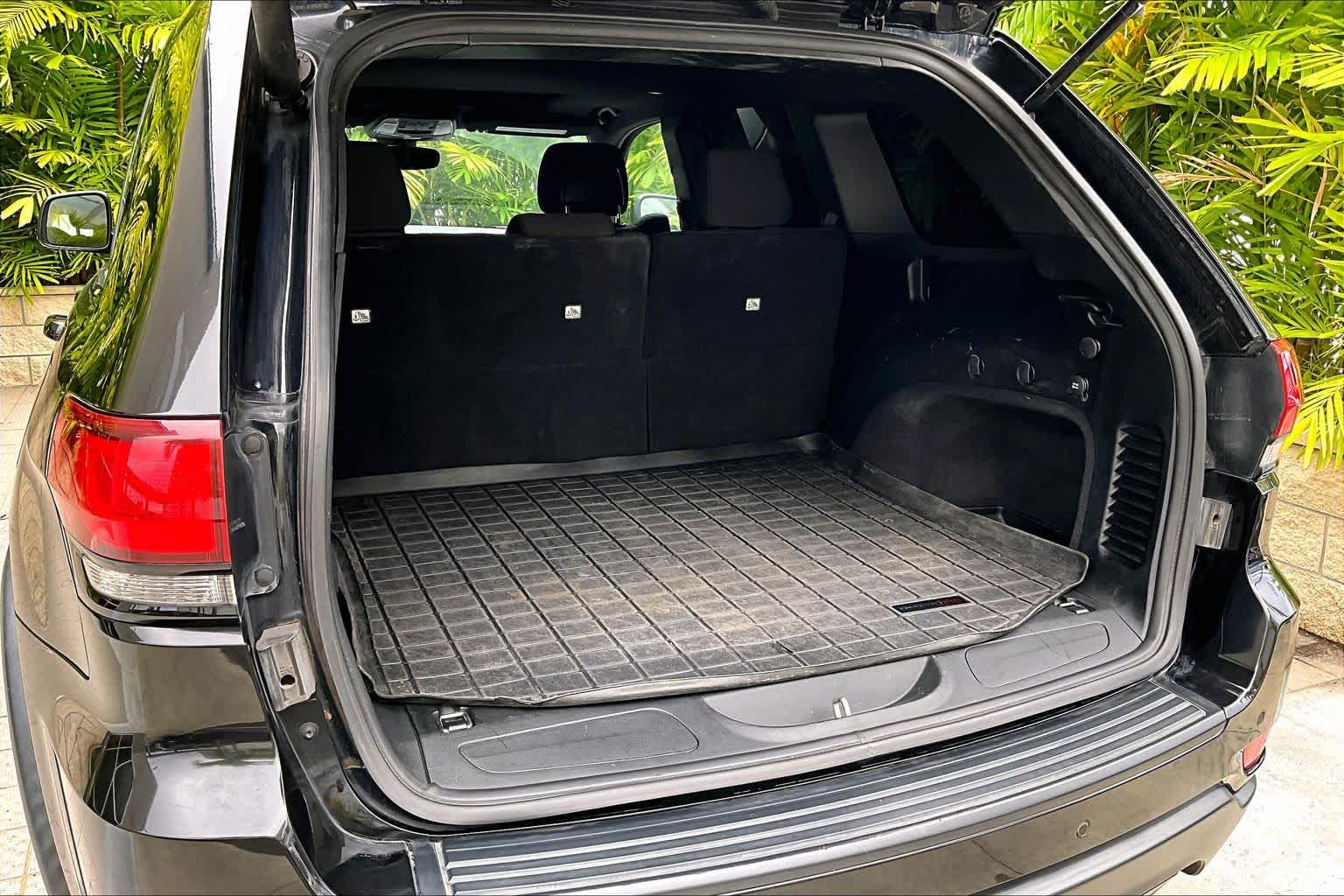 Thumbnail: 2018 Jeep Grand Cherokee - 19