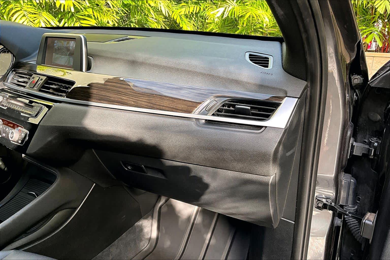 Thumbnail: 2018 BMW X1 - 24