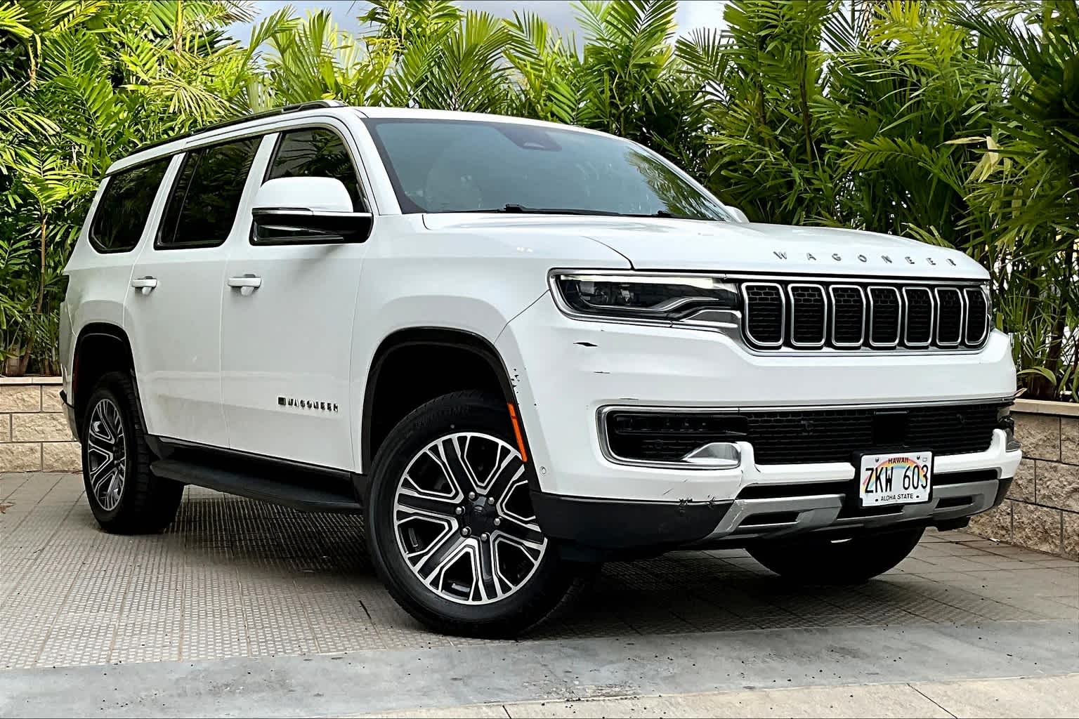Thumbnail: 2022 Jeep Wagoneer - 21