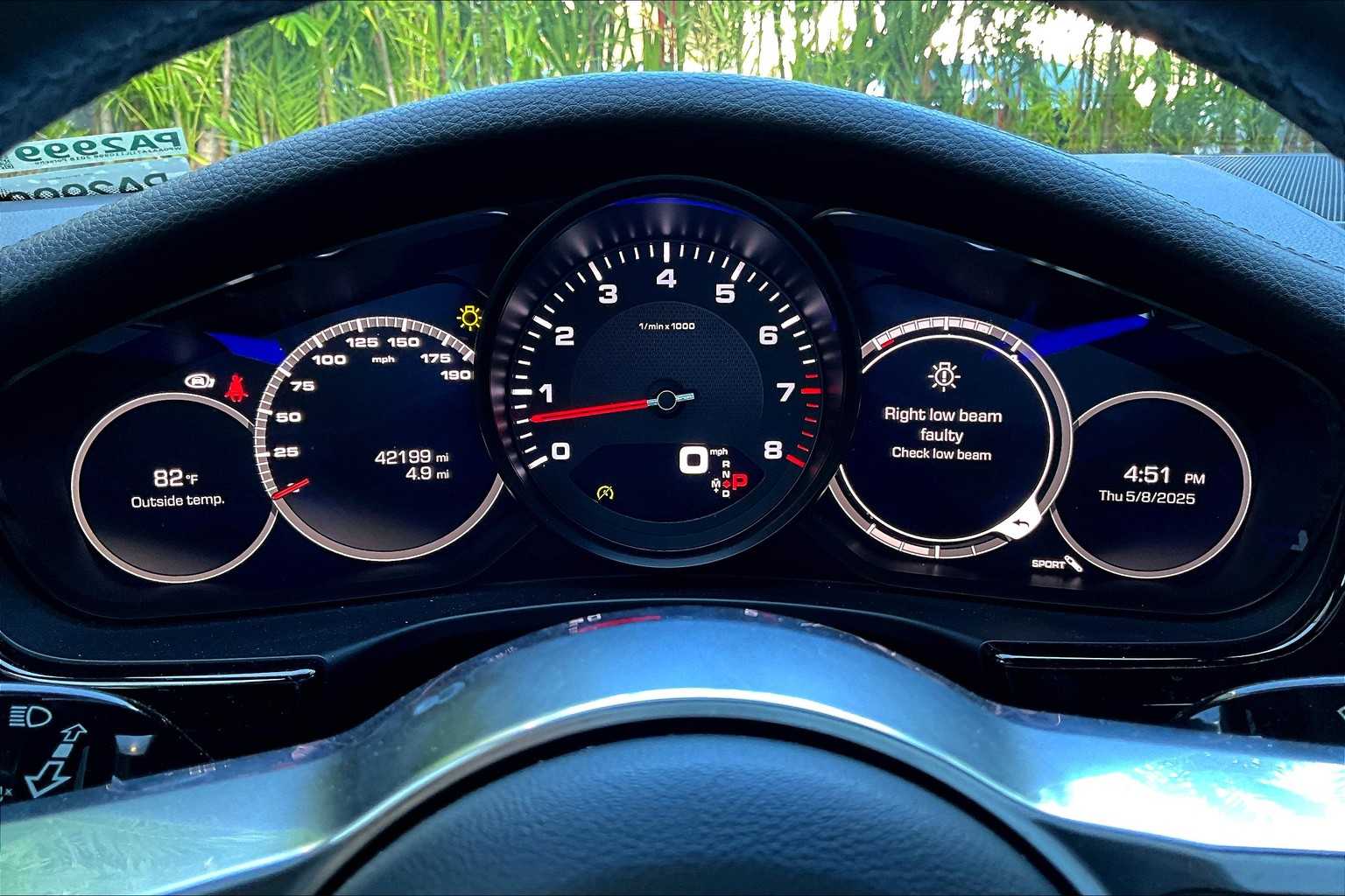 Thumbnail: 2018 Porsche Panamera - 17