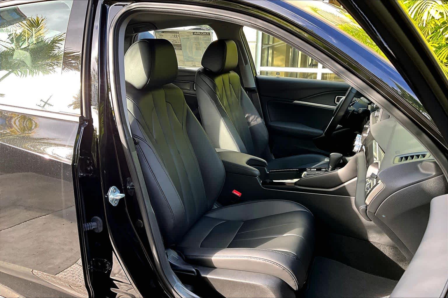 Thumbnail: 2025 Acura Integra - 15