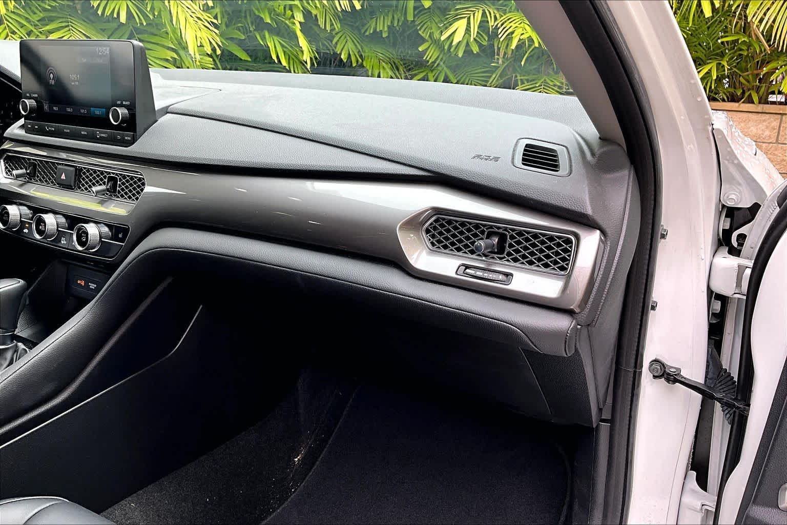 Thumbnail: 2023 Acura Integra - 24