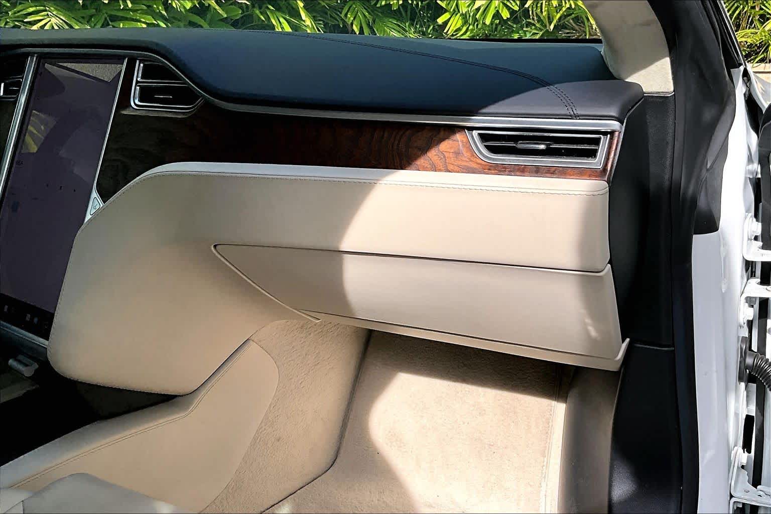 Thumbnail: 2017 Tesla Model S - 24