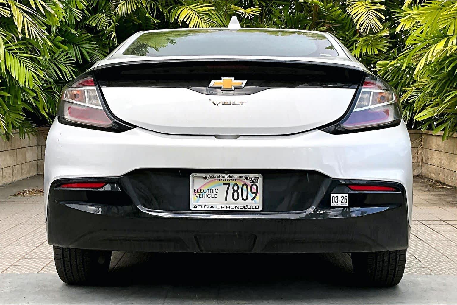 Thumbnail: 2017 Chevrolet Volt - 6