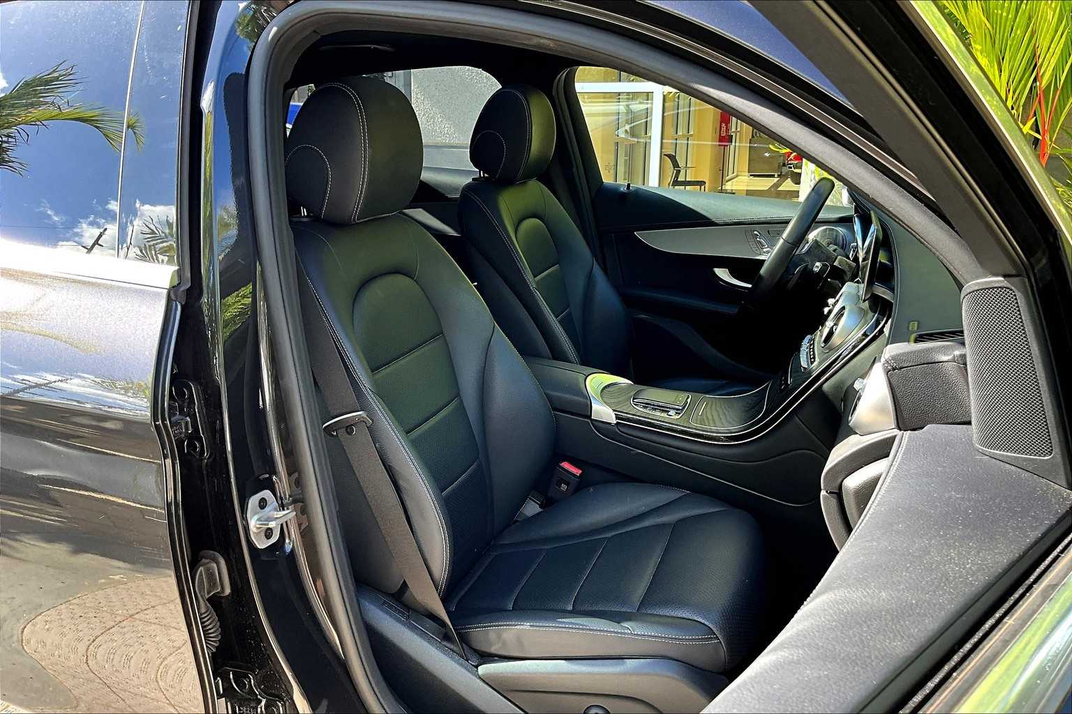 Thumbnail: 2023 Mercedes-Benz GLC - 14