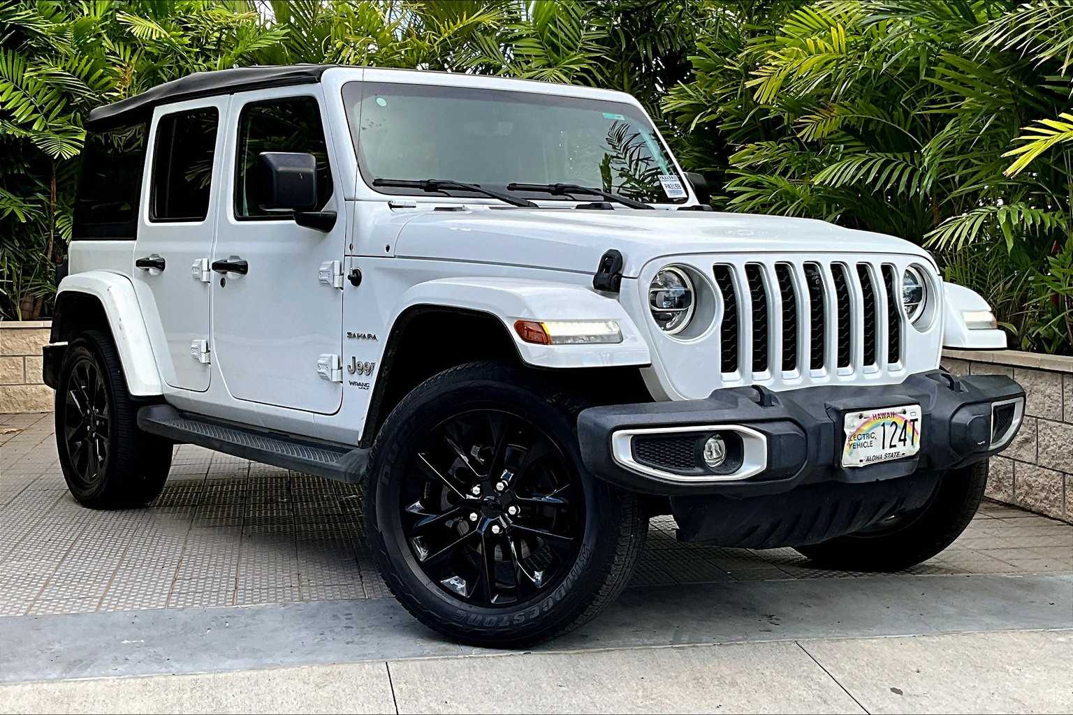Thumbnail: 2021 Jeep Wrangler - 22
