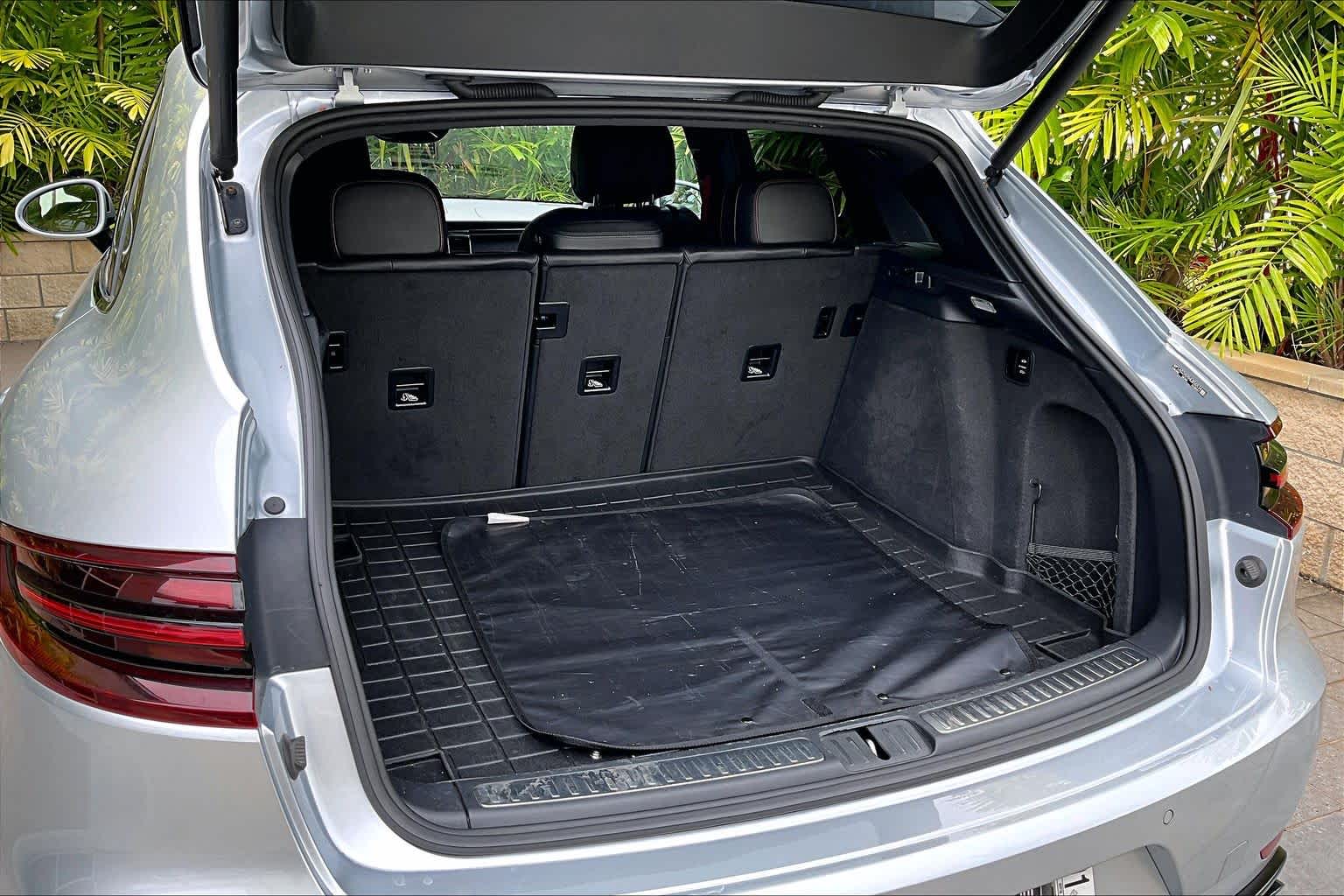 Thumbnail: 2017 Porsche Macan - 19