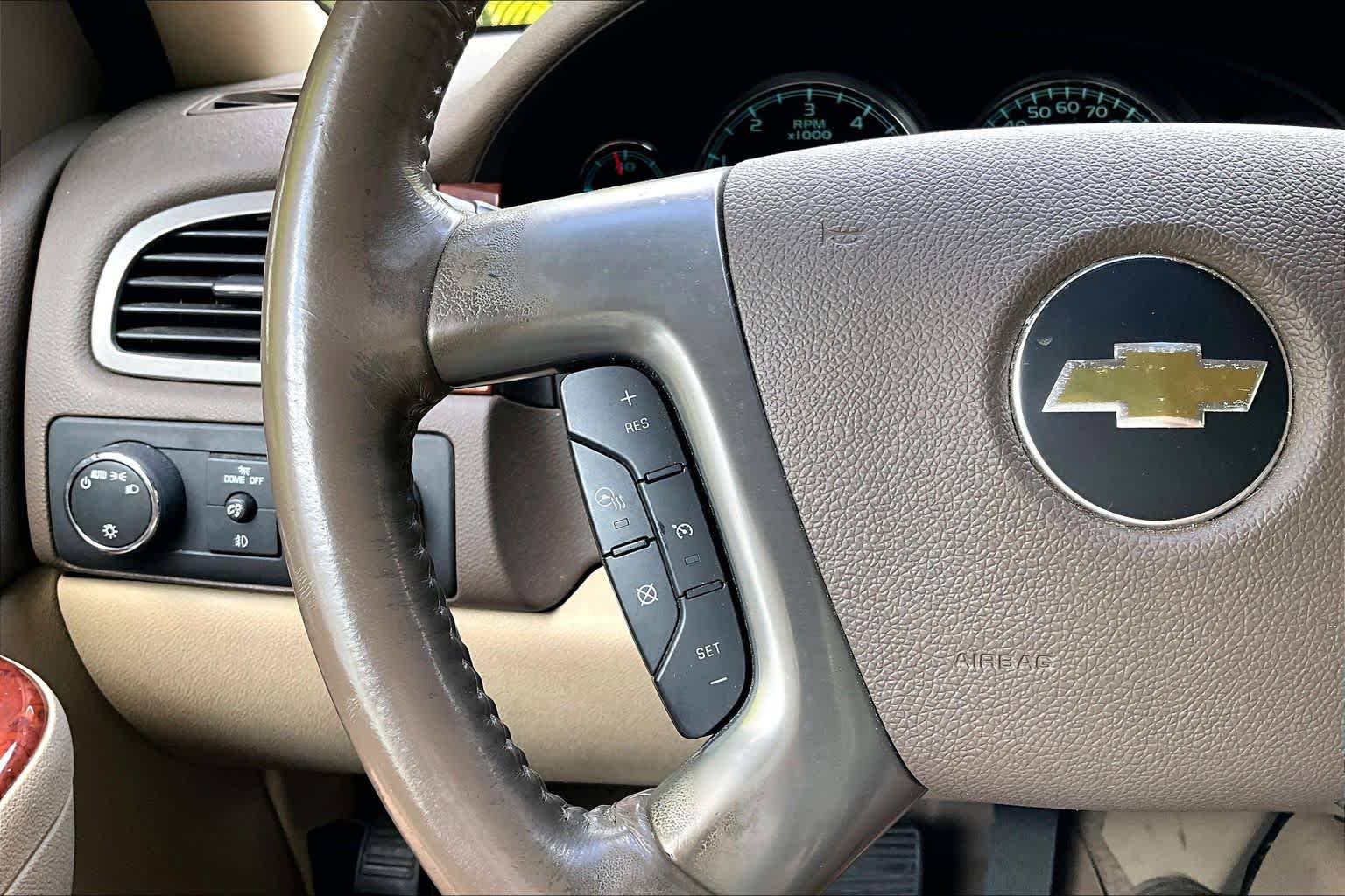 Thumbnail: 2013 Chevrolet Avalanche 1500 - 25