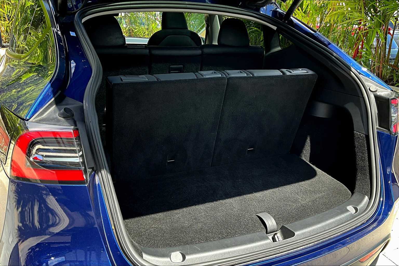 2023 Tesla Model Y Long Range 18